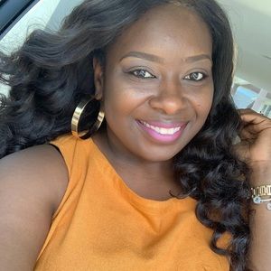 Meet your Posher, Charita